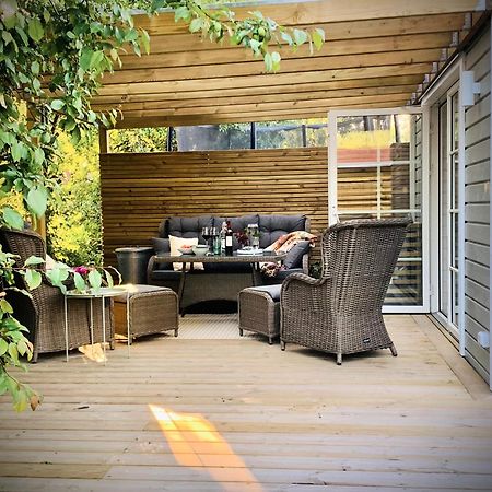 Strandnaera, Pergola, P-Plats I Hoellviken Dış mekan fotoğraf