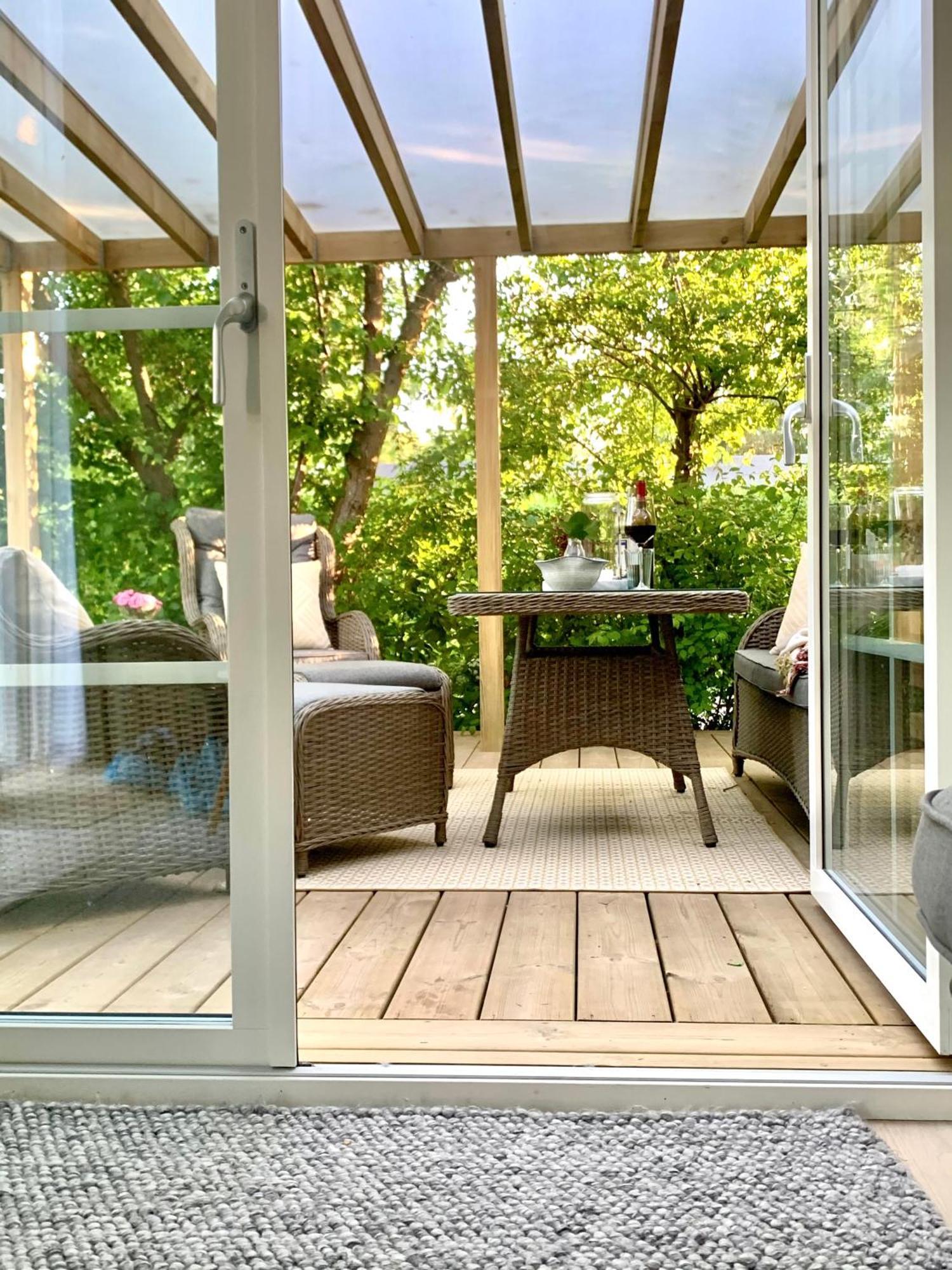 Strandnaera, Pergola, P-Plats I Hoellviken Dış mekan fotoğraf
