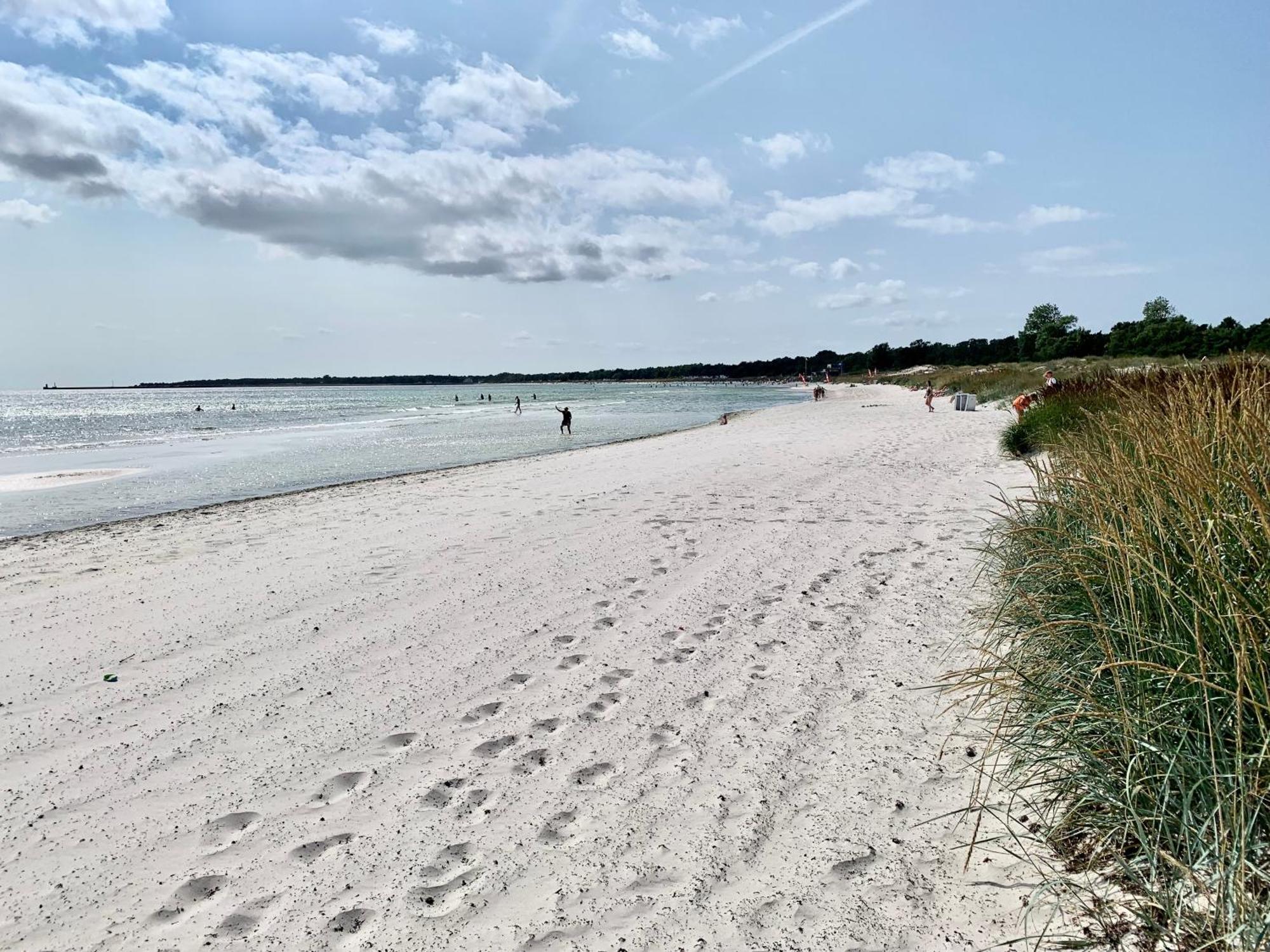 Strandnaera, Pergola, P-Plats I Hoellviken Dış mekan fotoğraf